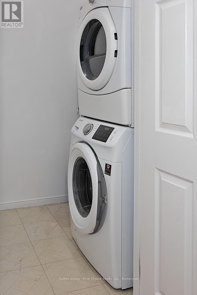 












110 - 50 CAMPBELL COURT N

,
Stratford,




Ontario
N5A7T6

