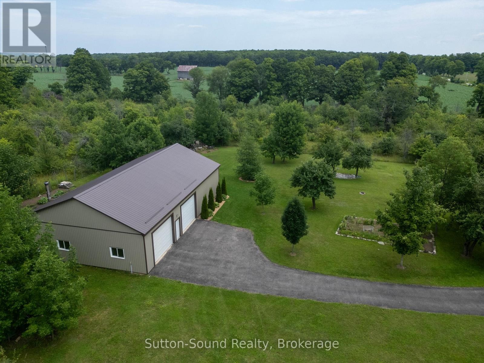 












442513 CONCESSION 22 CONCESSION E

,
Georgian Bluffs,




Ontario
N0H2T0

