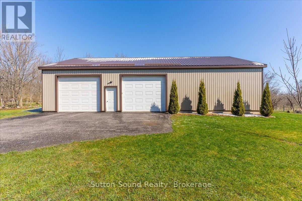 












442513 CONCESSION 22 CONCESSION E

,
Georgian Bluffs,




Ontario
N0H2T0

