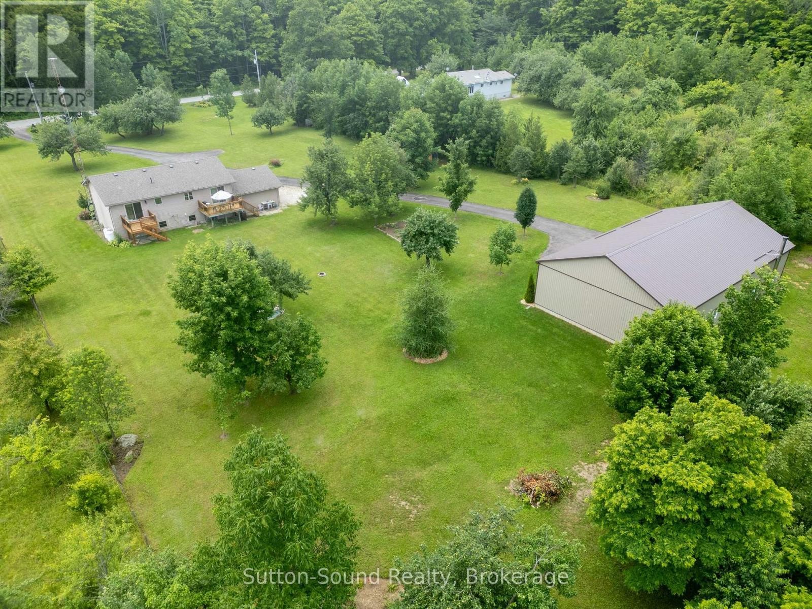 












442513 CONCESSION 22 CONCESSION E

,
Georgian Bluffs,




Ontario
N0H2T0

