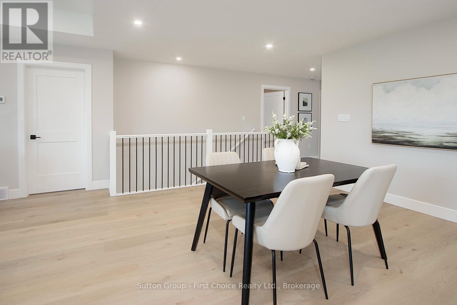 












18 NELSON STREET

,
West Perth (Mitchell),




Ontario
N0K1N0

