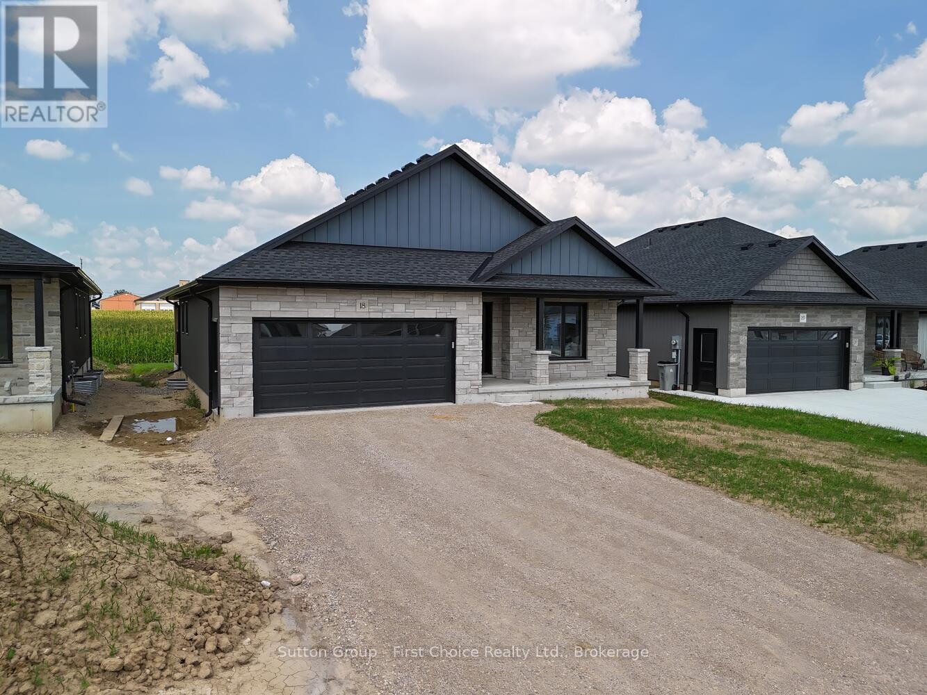 












18 NELSON STREET

,
West Perth (Mitchell),




Ontario
N0K1N0

