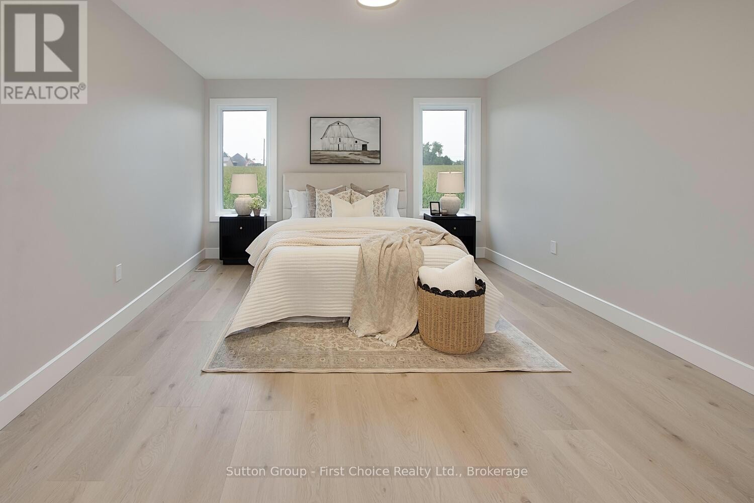 












18 NELSON STREET

,
West Perth (Mitchell),




Ontario
N0K1N0

