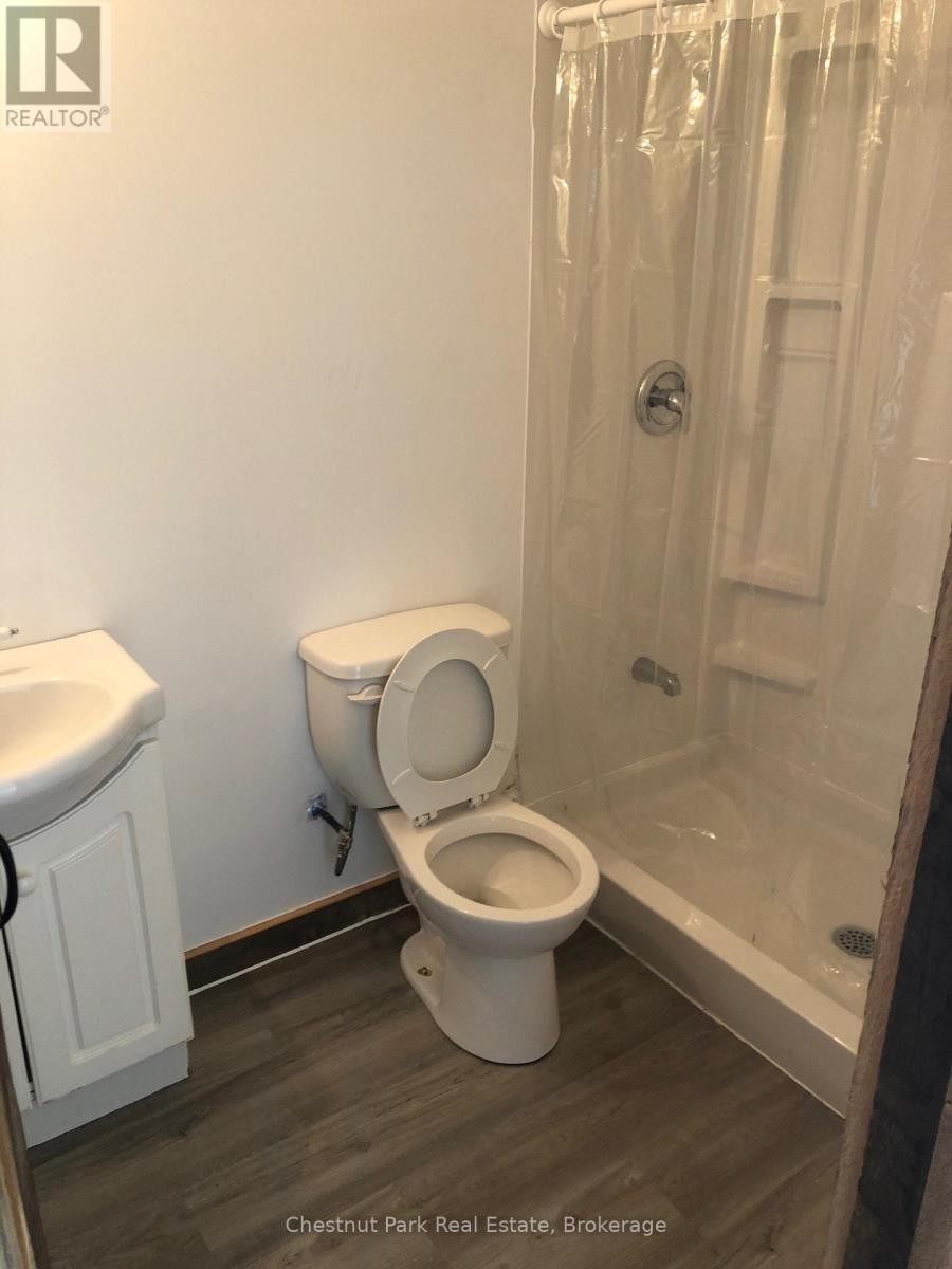 












35 MUSKOKA ROAD

,
Georgian Bay (Freeman),




Ontario
P0C1H0

