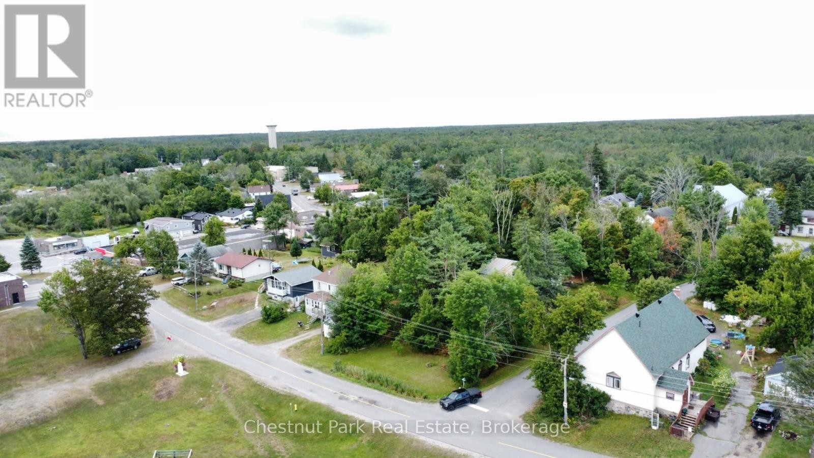 












35 MUSKOKA ROAD

,
Georgian Bay (Freeman),




Ontario
P0C1H0

