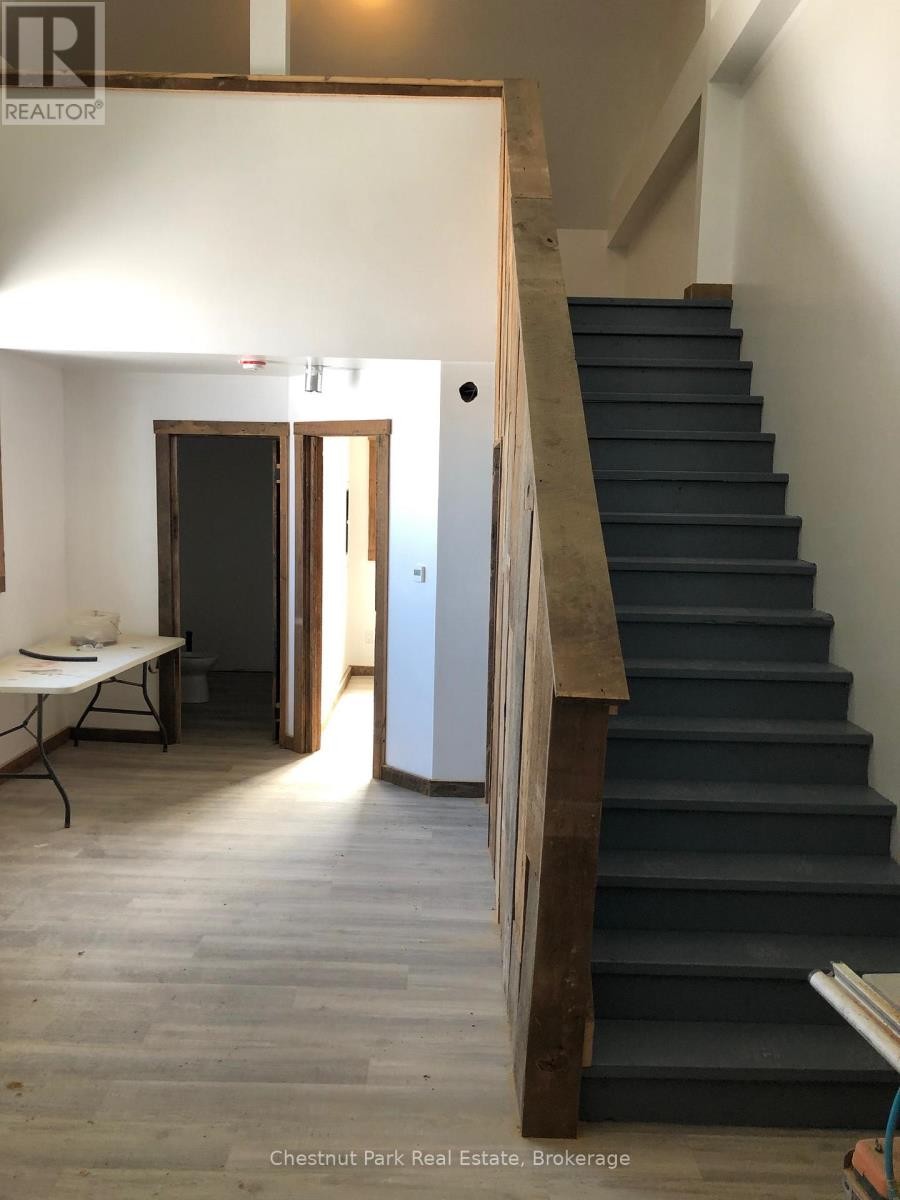 












35 MUSKOKA ROAD

,
Georgian Bay (Freeman),




Ontario
P0C1H0

