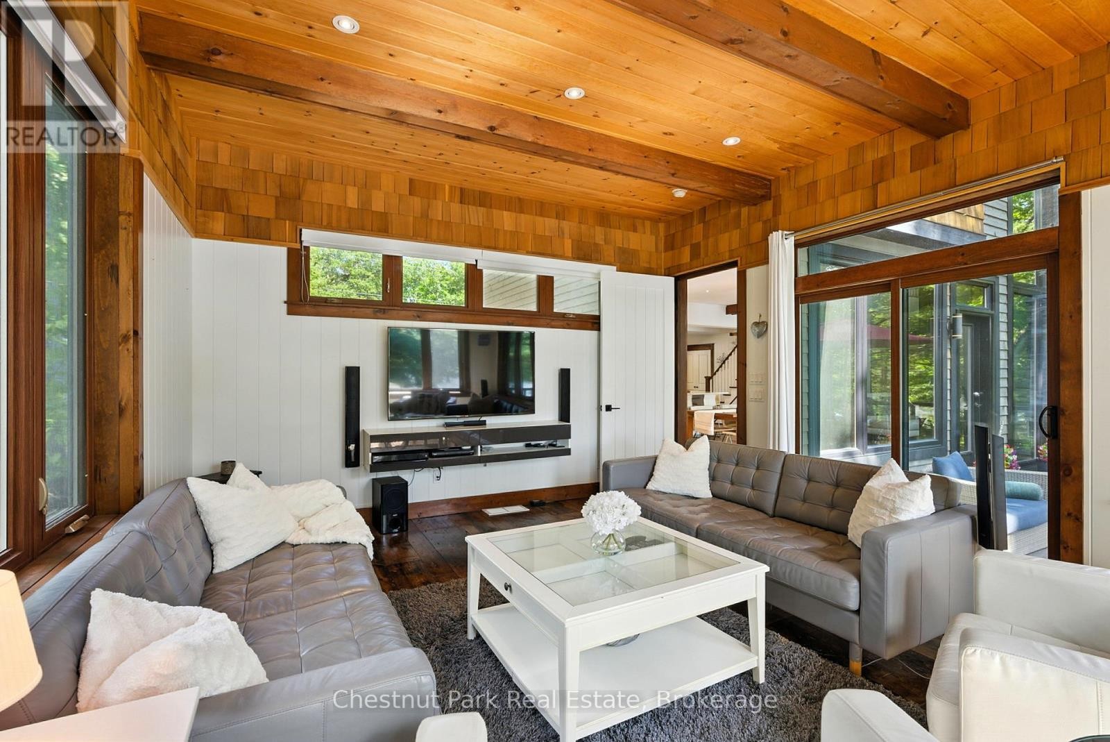 












1030A GORDON STREET

,
Muskoka Lakes (Medora),




Ontario
P0C1A0

