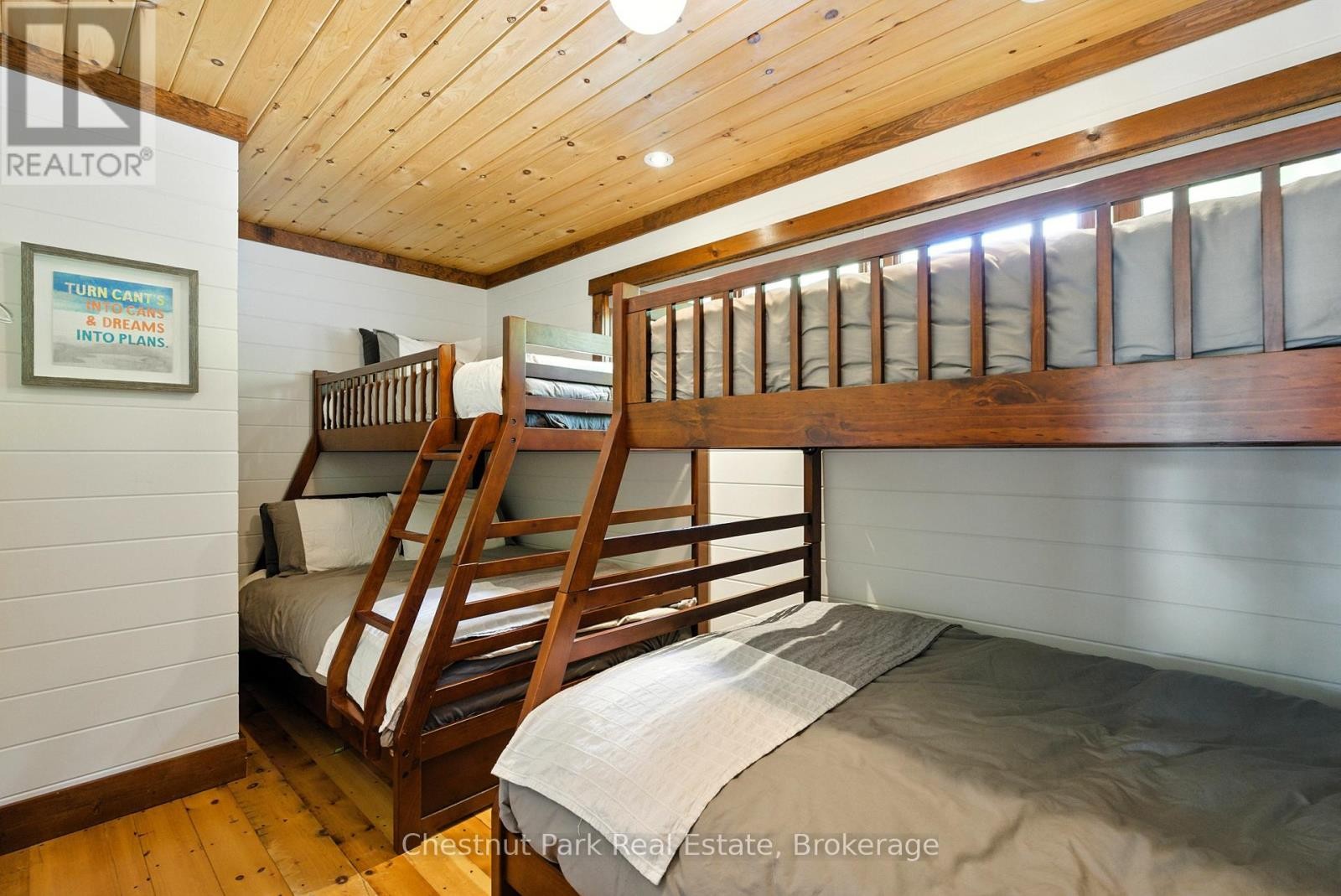 












1030A GORDON STREET

,
Muskoka Lakes (Medora),




Ontario
P0C1A0

