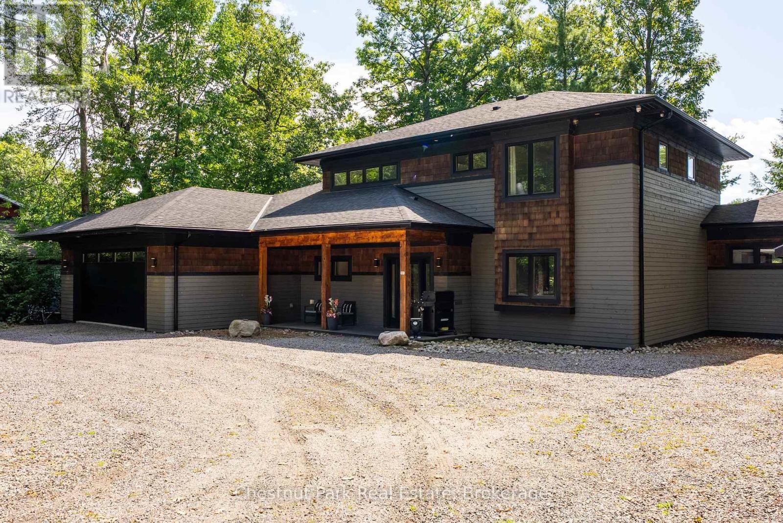 












1030A GORDON STREET

,
Muskoka Lakes (Medora),




Ontario
P0C1A0

