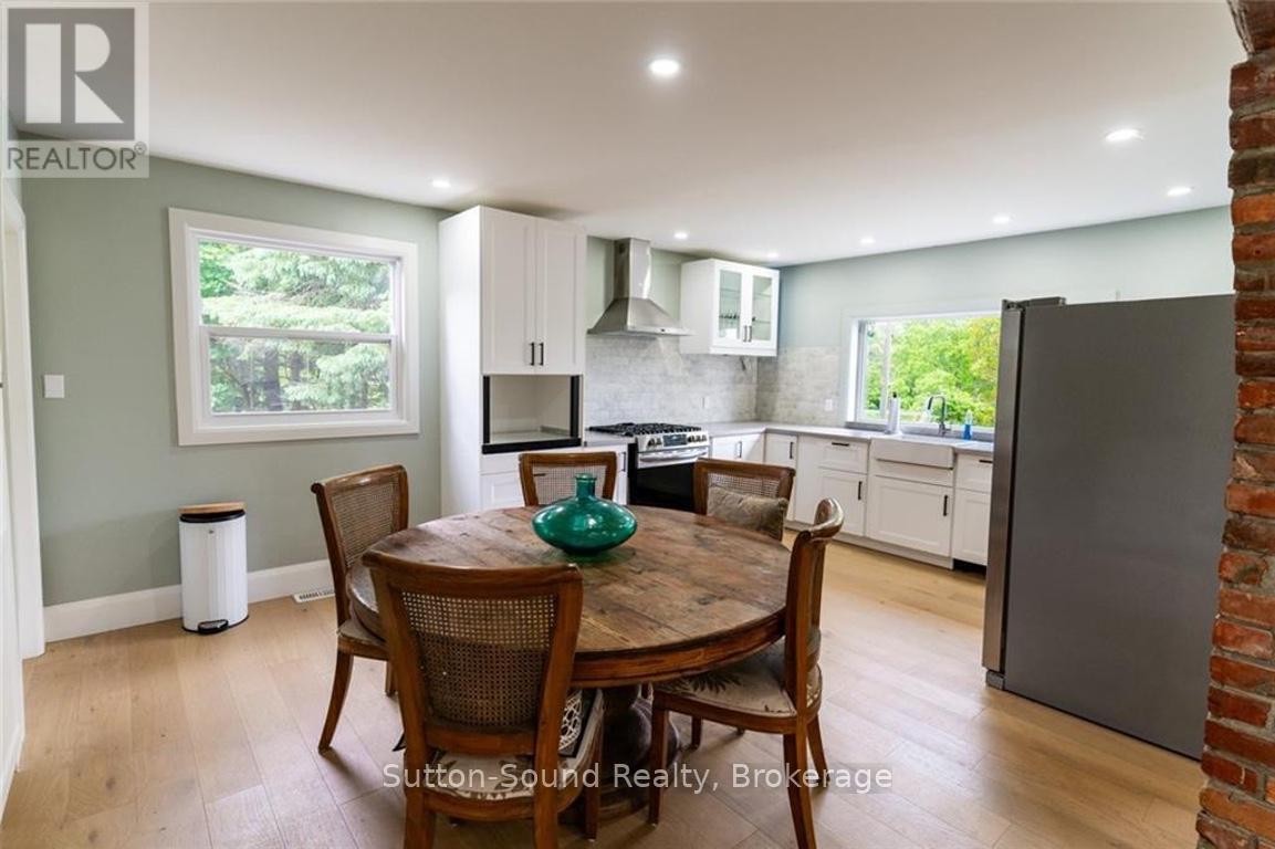 












657 BRANT WATERLOO ROAD E

,
Brant (South Dumfries),




Ontario
N0B1E0

