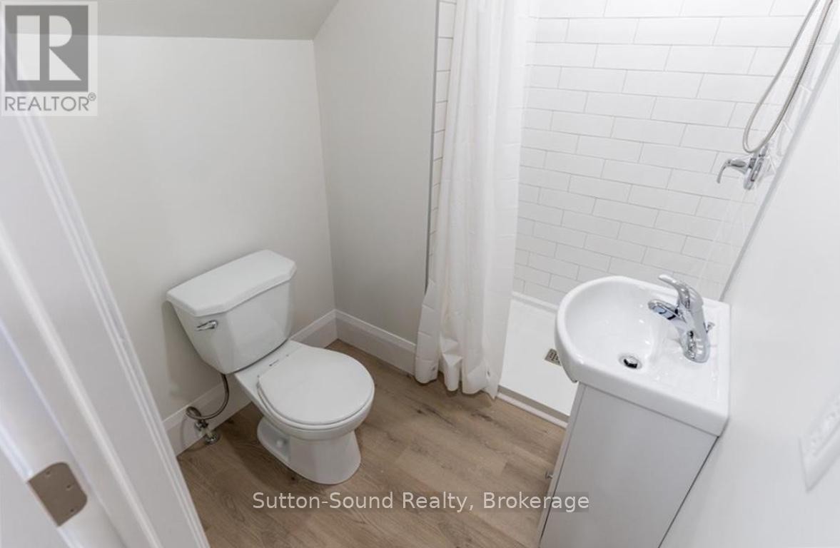












657 BRANT WATERLOO ROAD E

,
Brant (South Dumfries),




Ontario
N0B1E0

