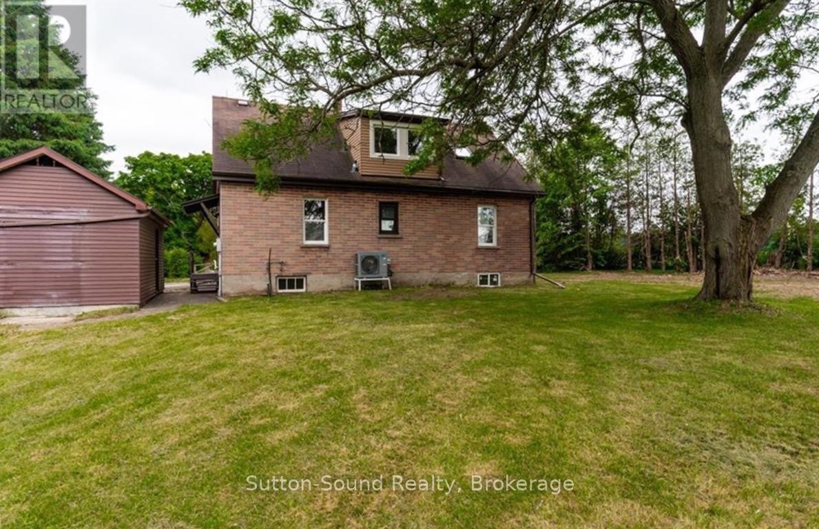 












657 BRANT WATERLOO ROAD E

,
Brant (South Dumfries),




Ontario
N0B1E0

