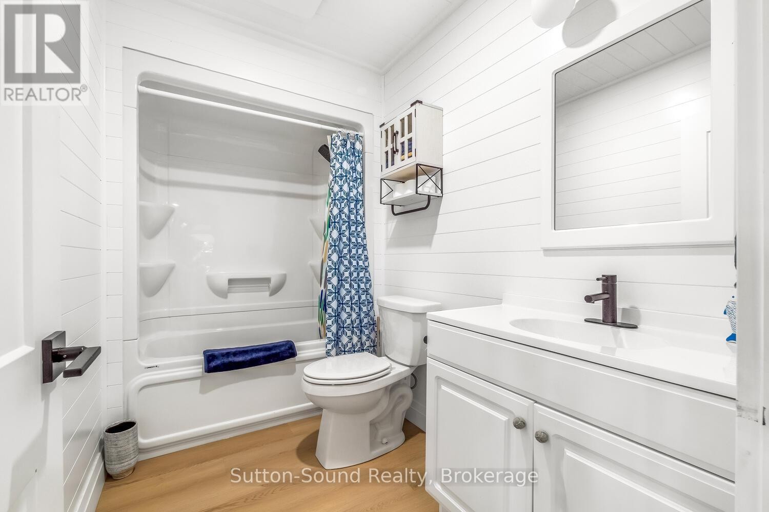 












871 PIKE BAY ROAD

,
Northern Bruce Peninsula,




Ontario
N0H2T0

