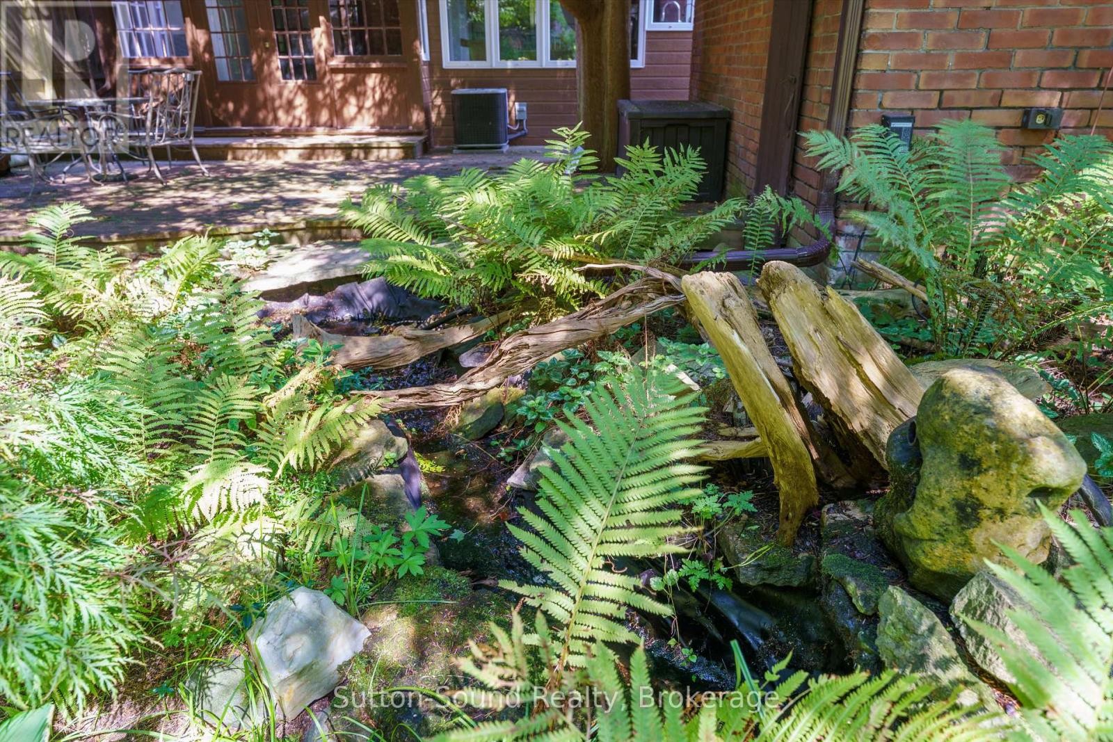 












235 7TH STREET W

,
Owen Sound,




Ontario
N4K3L3

