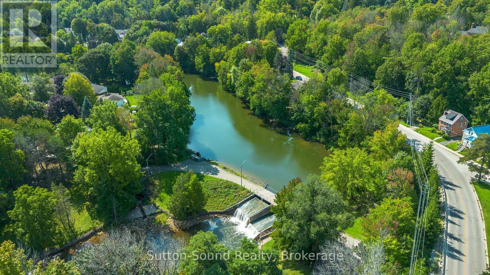 












235 7TH STREET W

,
Owen Sound,




Ontario
N4K3L3

