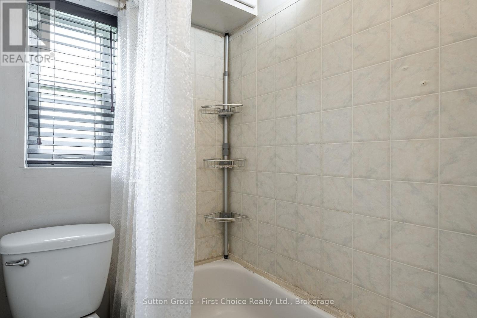 












141 PERTH STREET

,
Stratford,




Ontario
N5A3Y1

