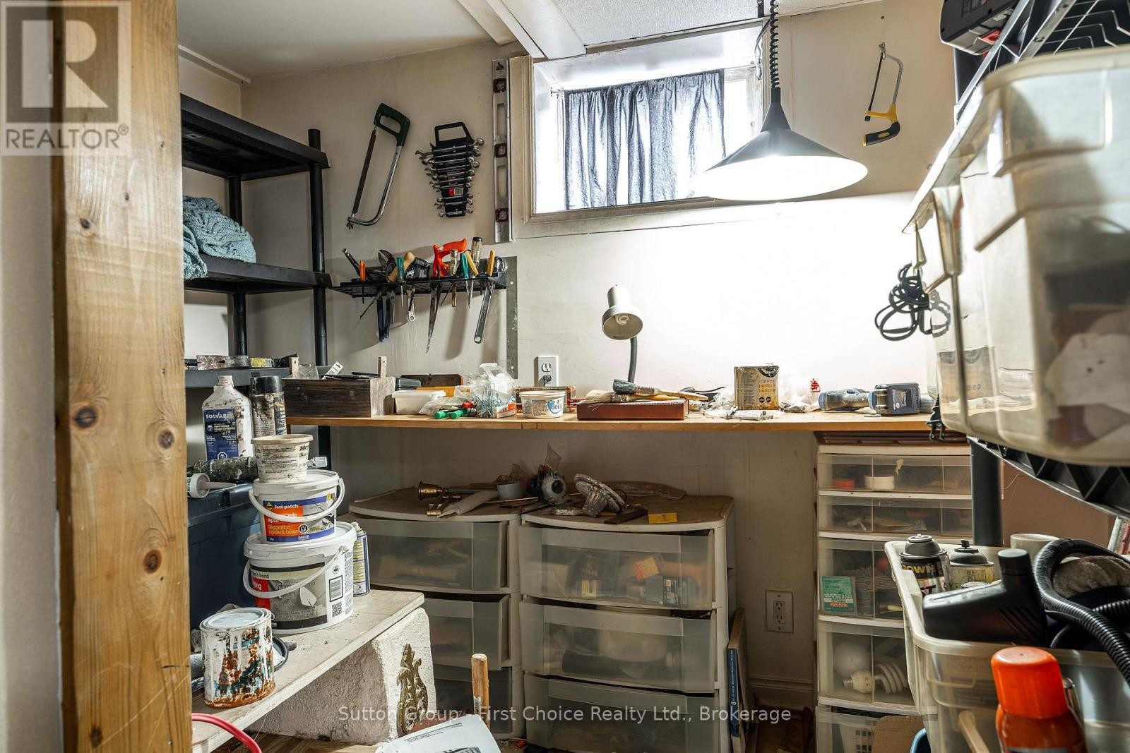 












141 PERTH STREET

,
Stratford,




Ontario
N5A3Y1

