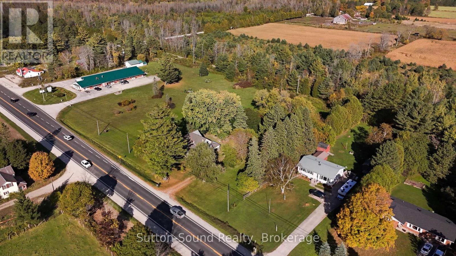 












19733 HWY 6 HIGHWAY

,
Georgian Bluffs,




Ontario
N1M2W3

