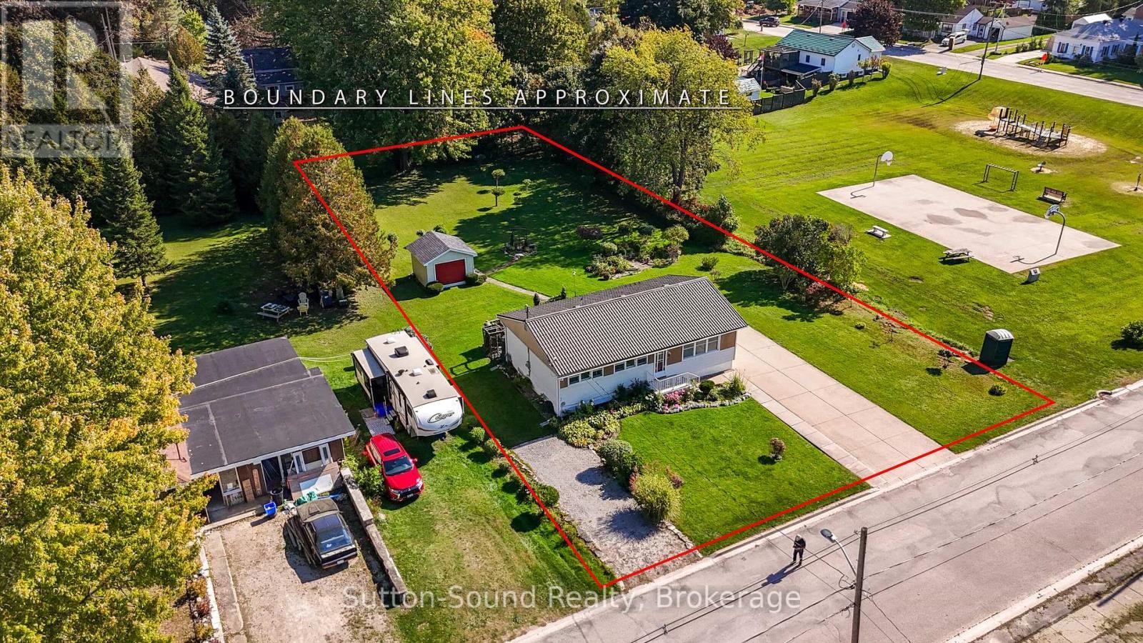 












507 MCNAUGHTON STREET

,
South Bruce Peninsula,




Ontario
N0H2T0

