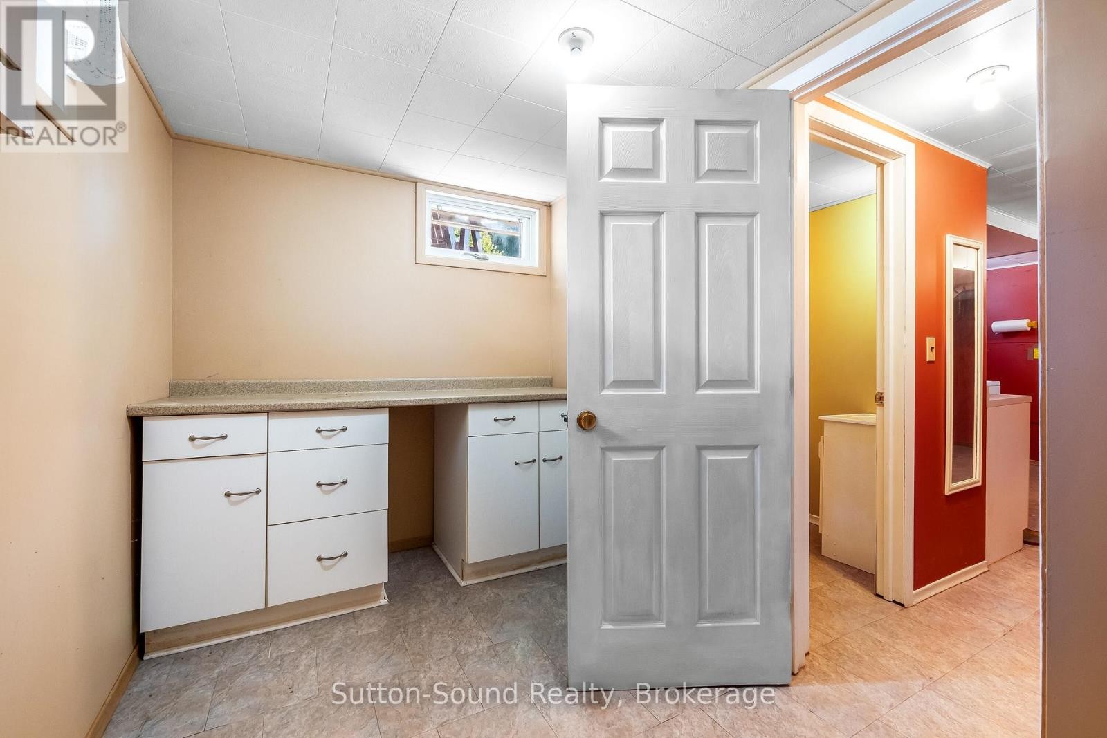 












507 MCNAUGHTON STREET

,
South Bruce Peninsula,




Ontario
N0H2T0

