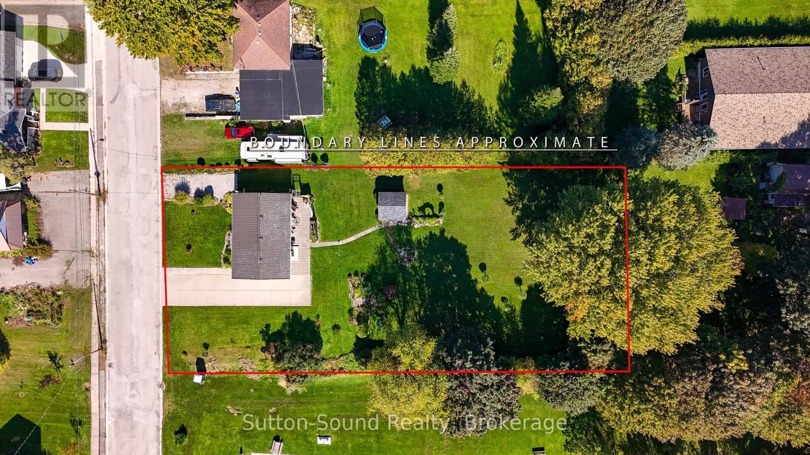 












507 MCNAUGHTON STREET

,
South Bruce Peninsula,




Ontario
N0H2T0

