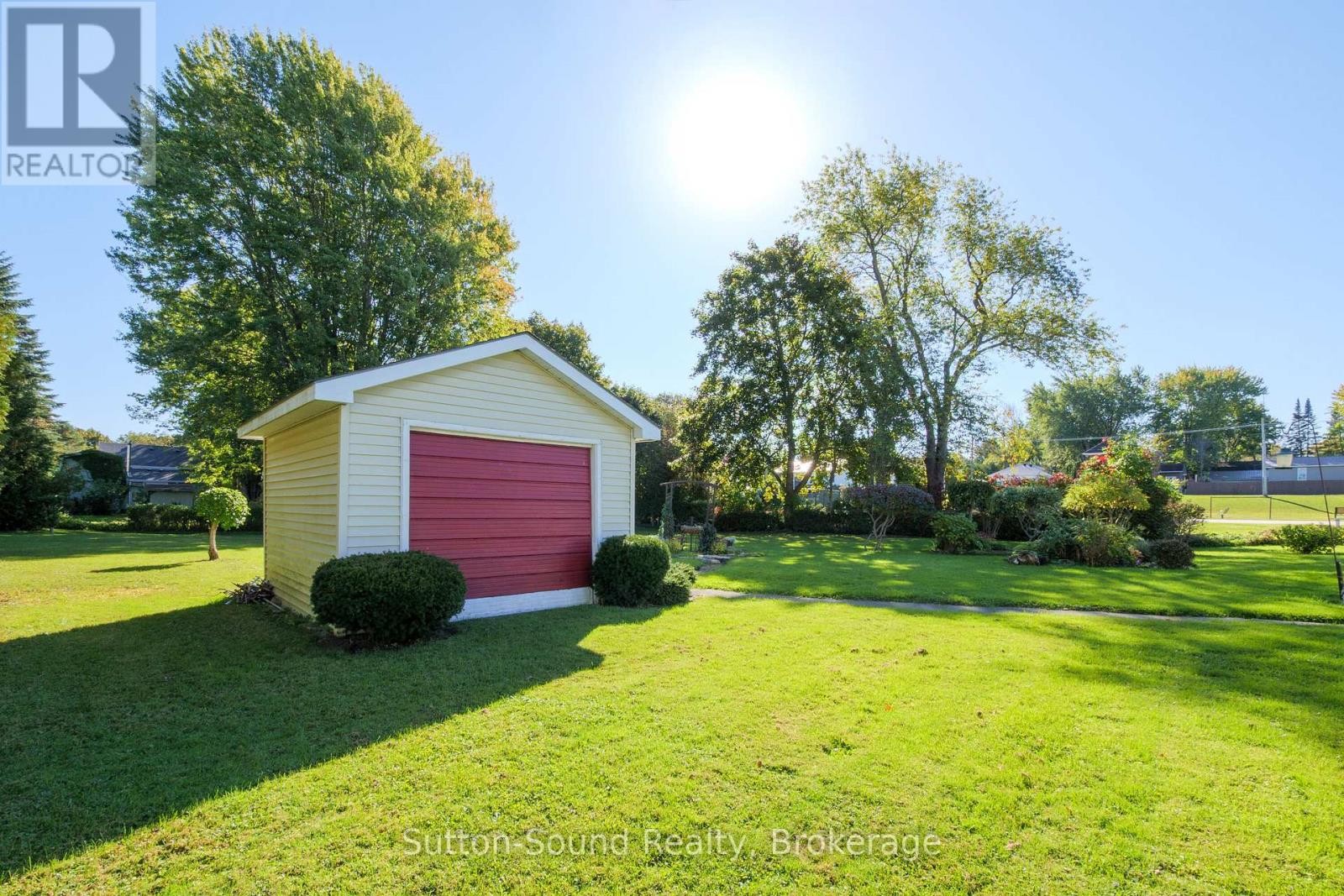 












507 MCNAUGHTON STREET

,
South Bruce Peninsula,




Ontario
N0H2T0

