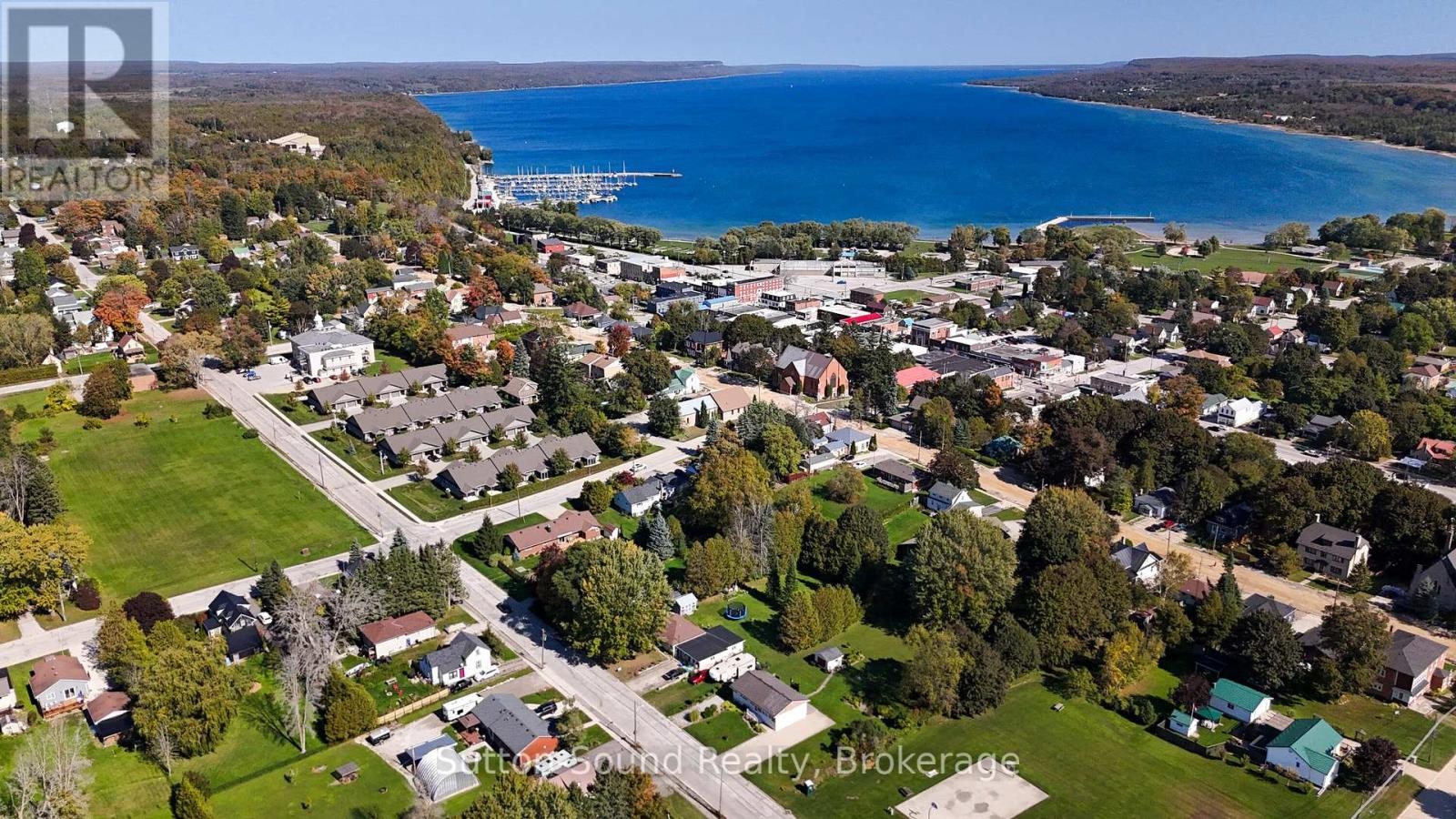 












507 MCNAUGHTON STREET

,
South Bruce Peninsula,




Ontario
N0H2T0

