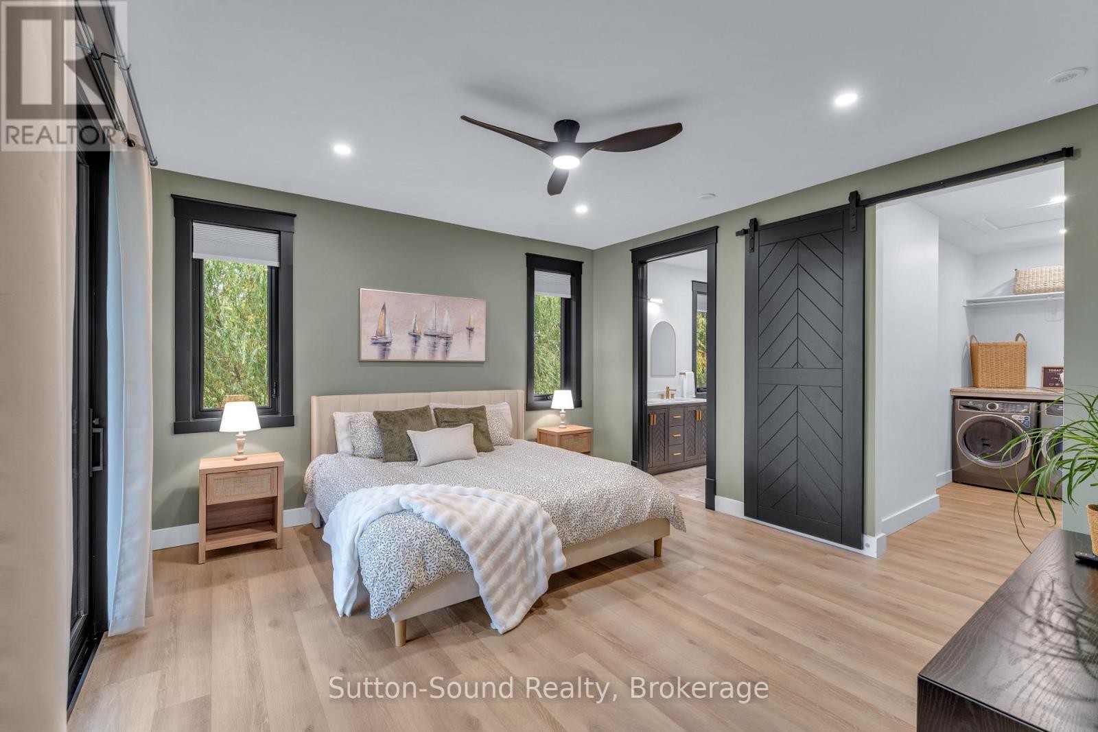 












401091 GREY ROAD 17

,
Georgian Bluffs,




Ontario
N0H2T0

