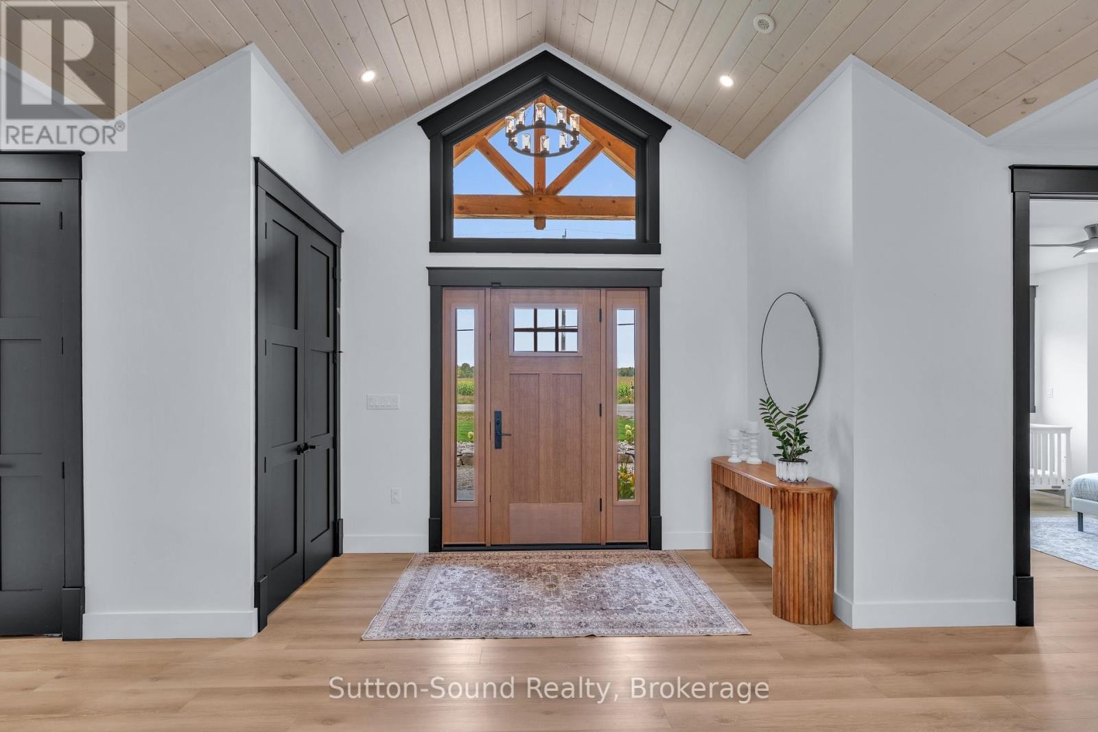 












401091 GREY ROAD 17

,
Georgian Bluffs,




Ontario
N0H2T0

