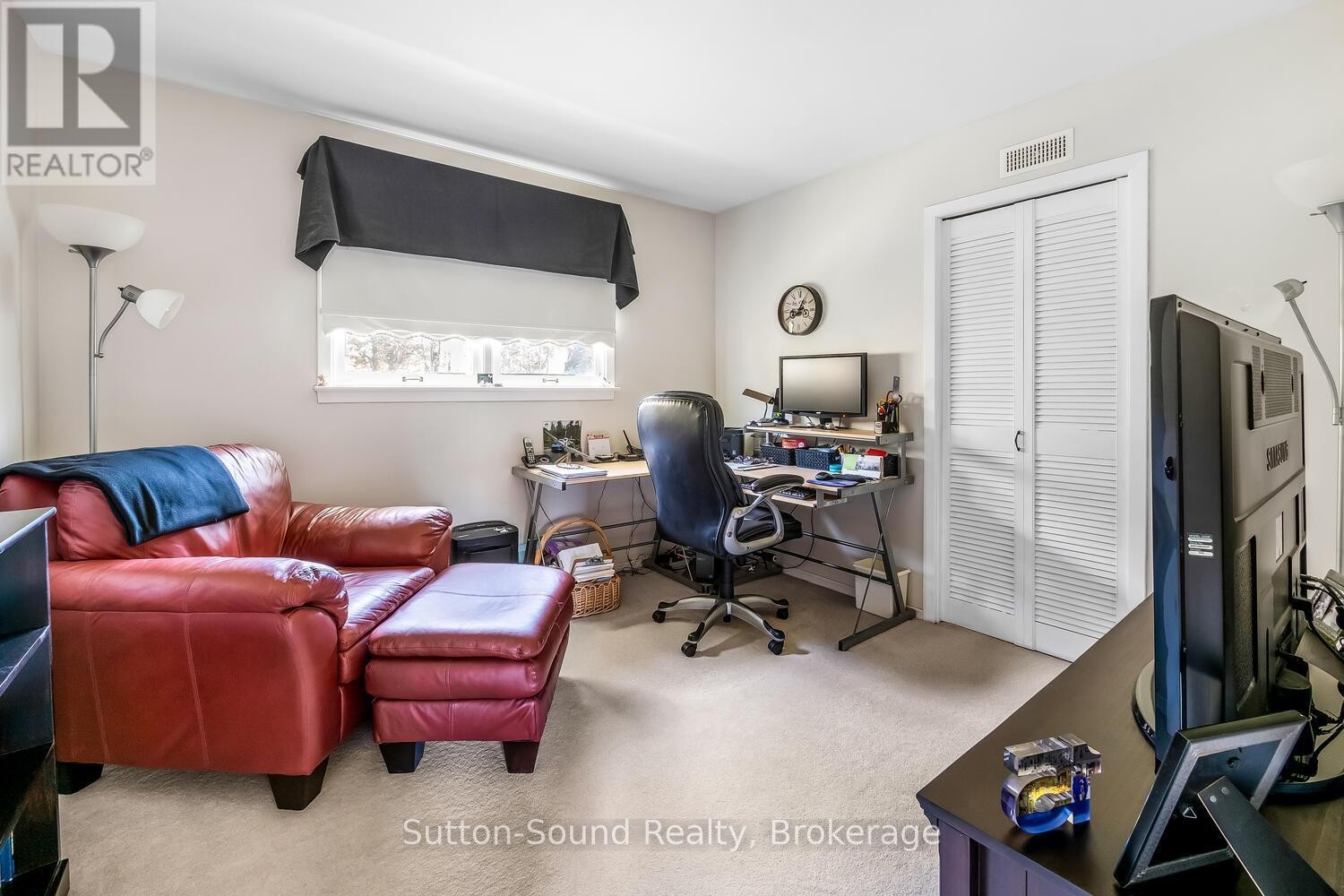 












319 GOULD STREET

,
South Bruce Peninsula,




Ontario
N0H2T0

