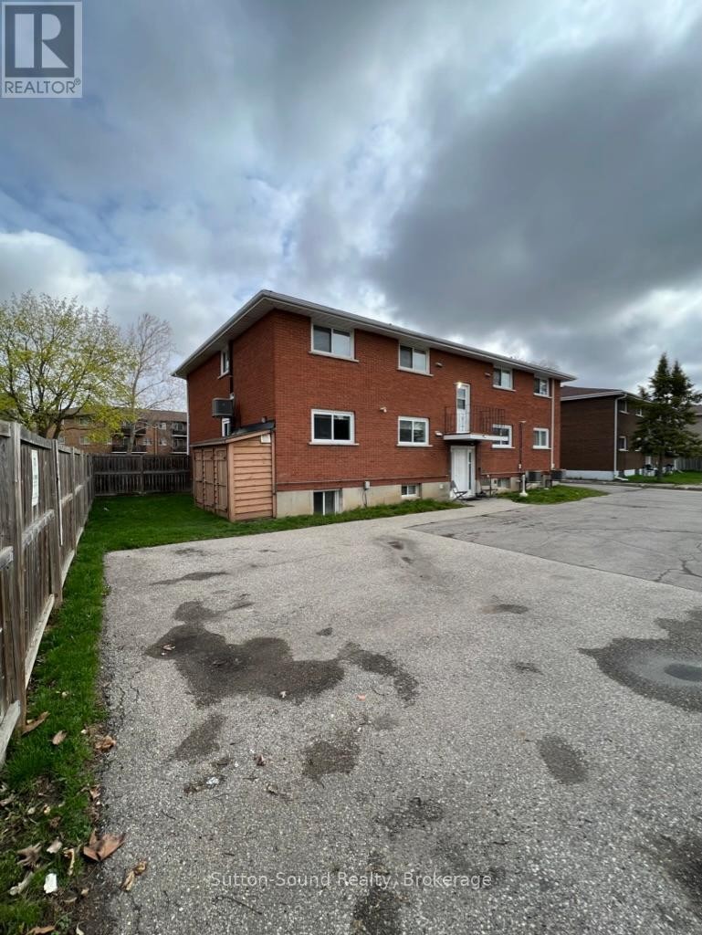 












4 - 619 GREY STREET

,
Brantford,




Ontario
N3S4Y2

