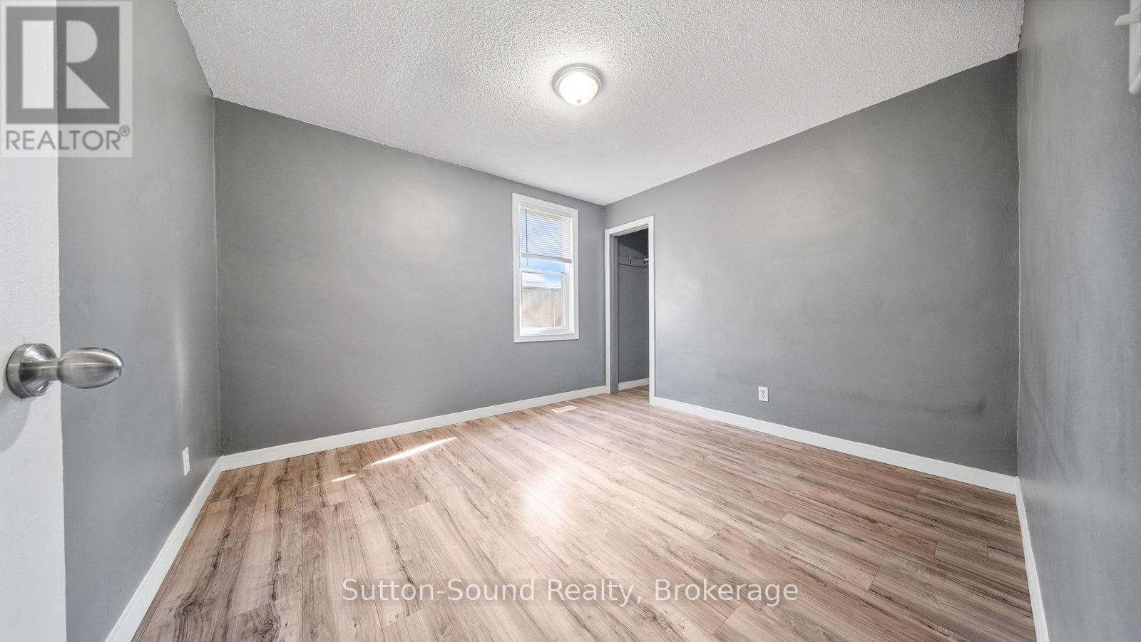 












370 GREY STREET

,
Brantford,




Ontario
N3S4X4

