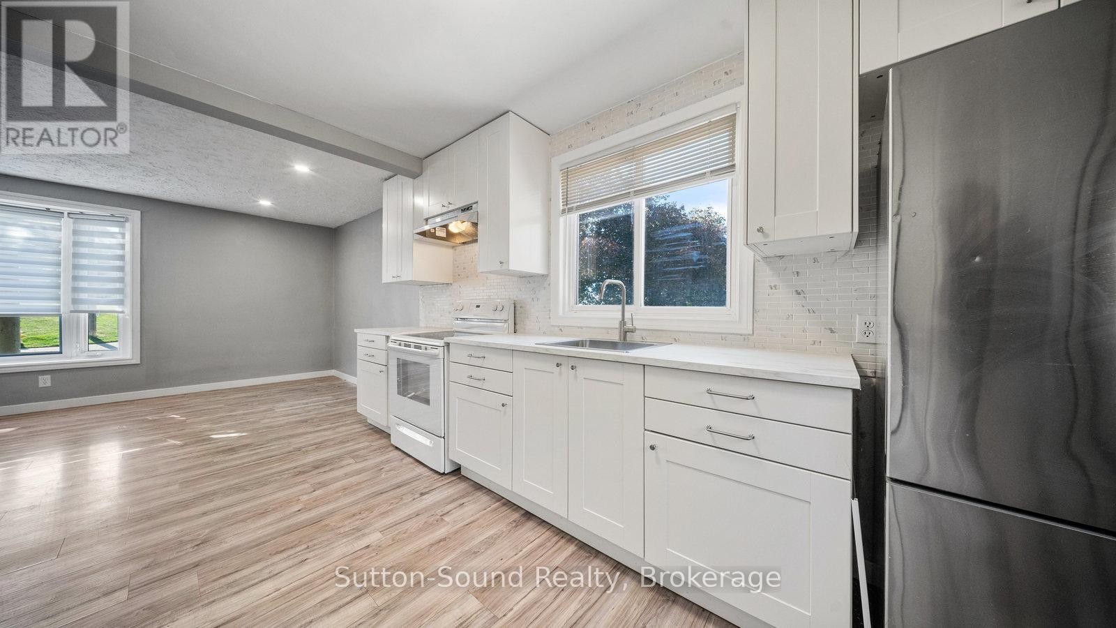 












370 GREY STREET

,
Brantford,




Ontario
N3S4X4

