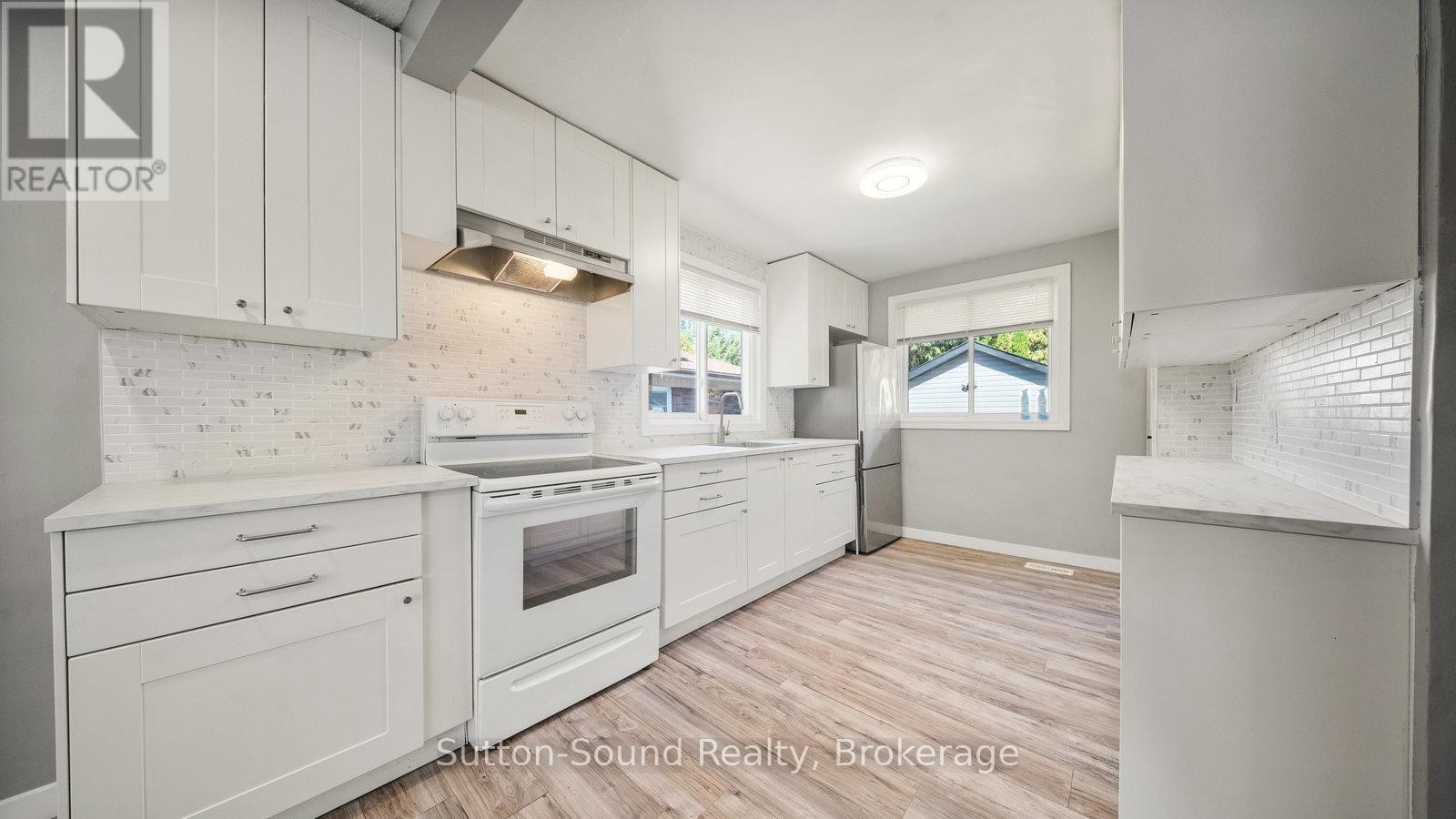 












370 GREY STREET

,
Brantford,




Ontario
N3S4X4

