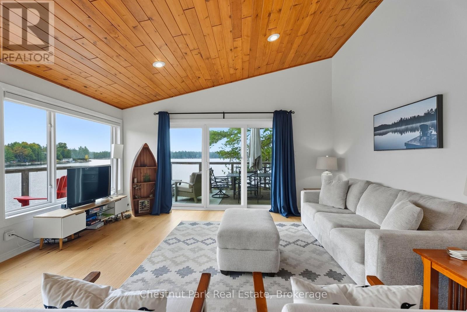 












2856 MUSKOKA RD 118W ROAD

,
Muskoka Lakes (Monck (Muskoka Lakes)),




Ontario
P0B1J0

