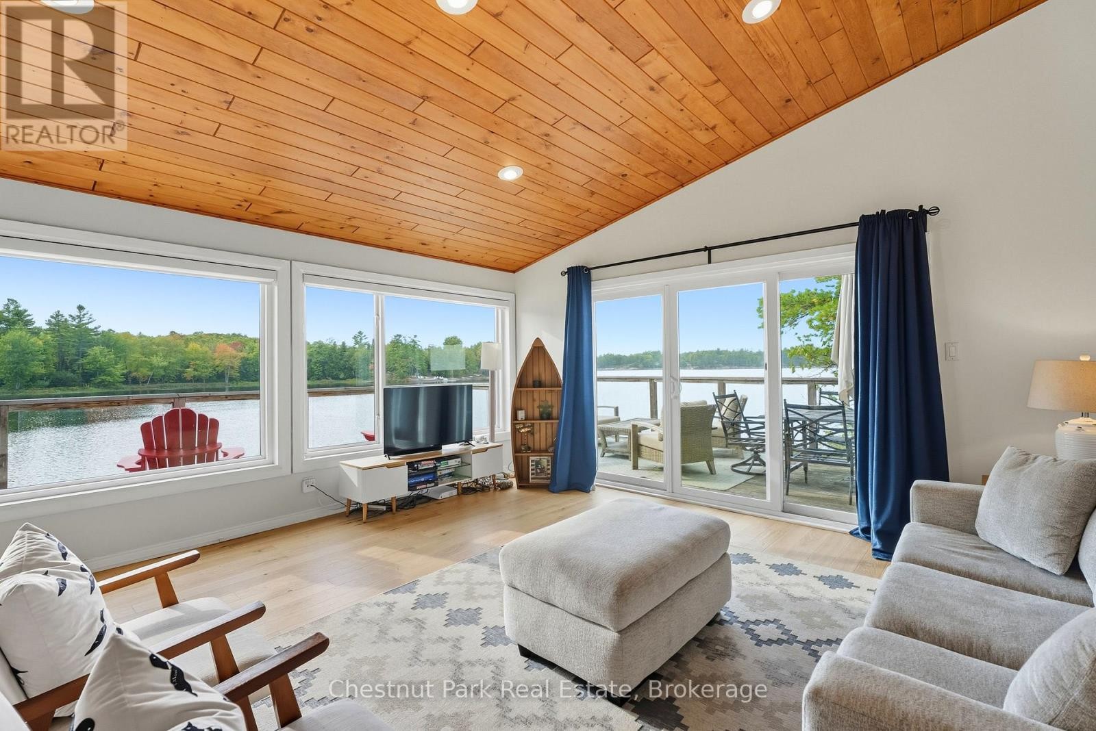 












2856 MUSKOKA RD 118W ROAD

,
Muskoka Lakes (Monck (Muskoka Lakes)),




Ontario
P0B1J0

