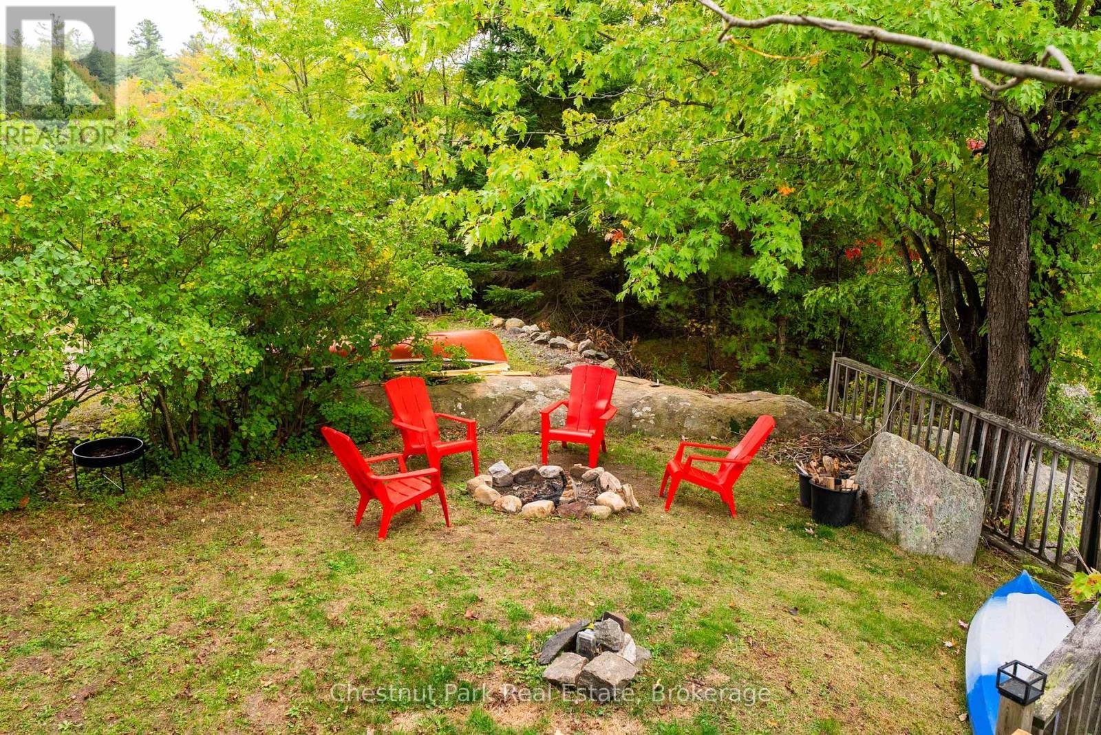 












2856 MUSKOKA RD 118W ROAD

,
Muskoka Lakes (Monck (Muskoka Lakes)),




Ontario
P0B1J0

