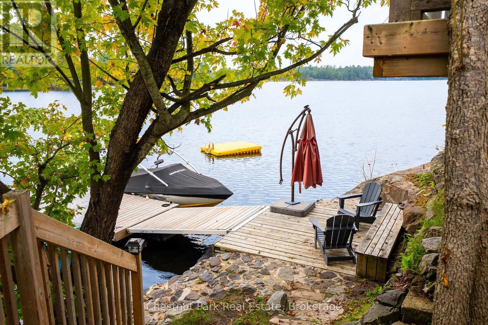 












2856 MUSKOKA RD 118W ROAD

,
Muskoka Lakes (Monck (Muskoka Lakes)),




Ontario
P0B1J0

