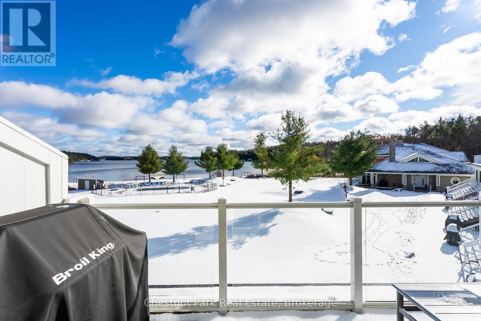 












BHVB201 - 1869 MUSKOKA RD 118 WEST ROAD

,
Muskoka Lakes (Monck (Muskoka Lakes)),




Ontario
P1L1W8

