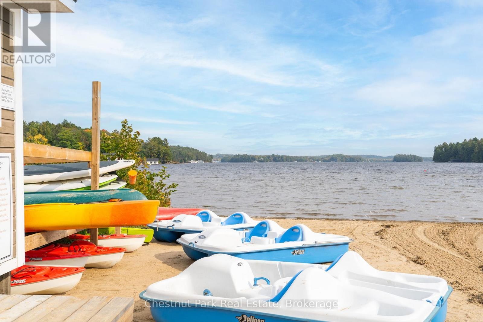 












BHVB201 - 1869 MUSKOKA RD 118 WEST ROAD

,
Muskoka Lakes (Monck (Muskoka Lakes)),




Ontario
P1L1W8

