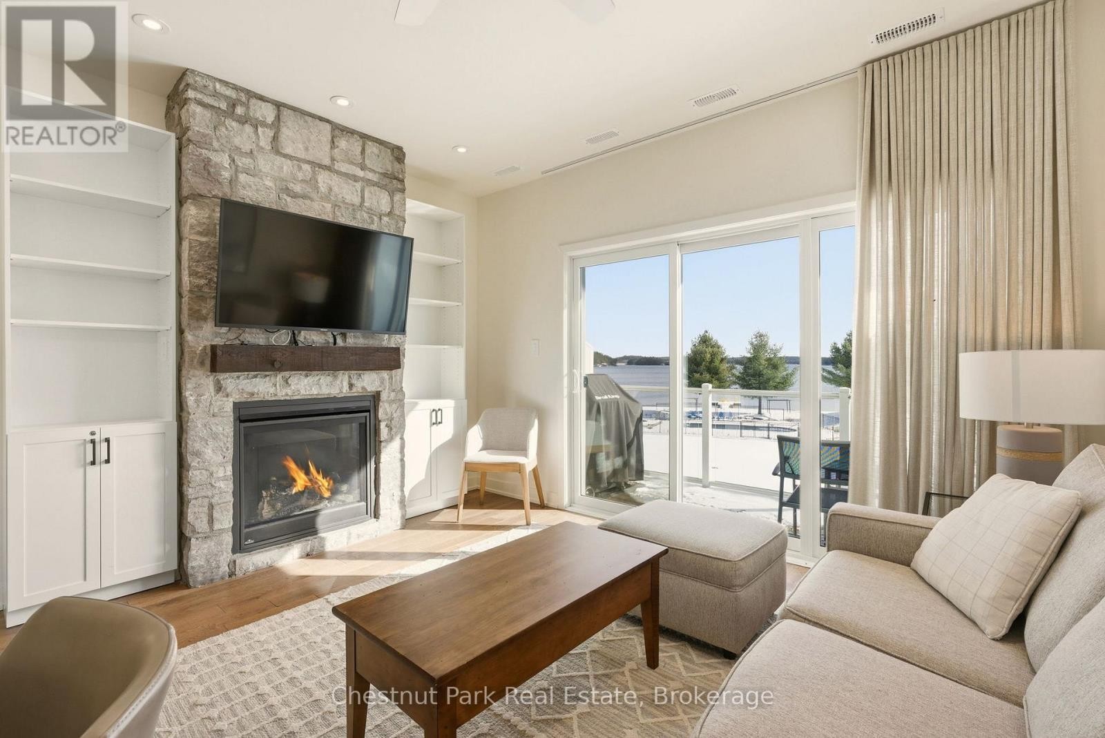 












BHVB201 - 1869 MUSKOKA RD 118 WEST ROAD

,
Muskoka Lakes (Monck (Muskoka Lakes)),




Ontario
P1L1W8

