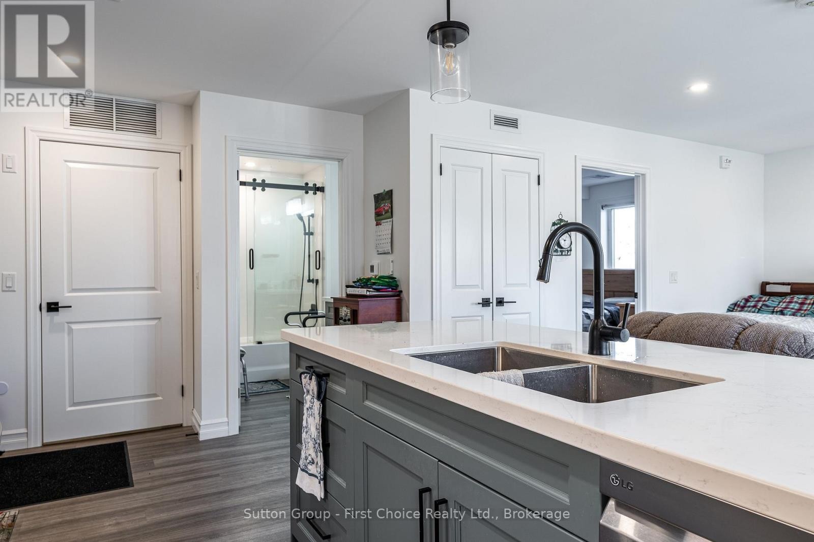 












201 - 100 GORDON STREET

,
Stratford,




Ontario
N5A7T8

