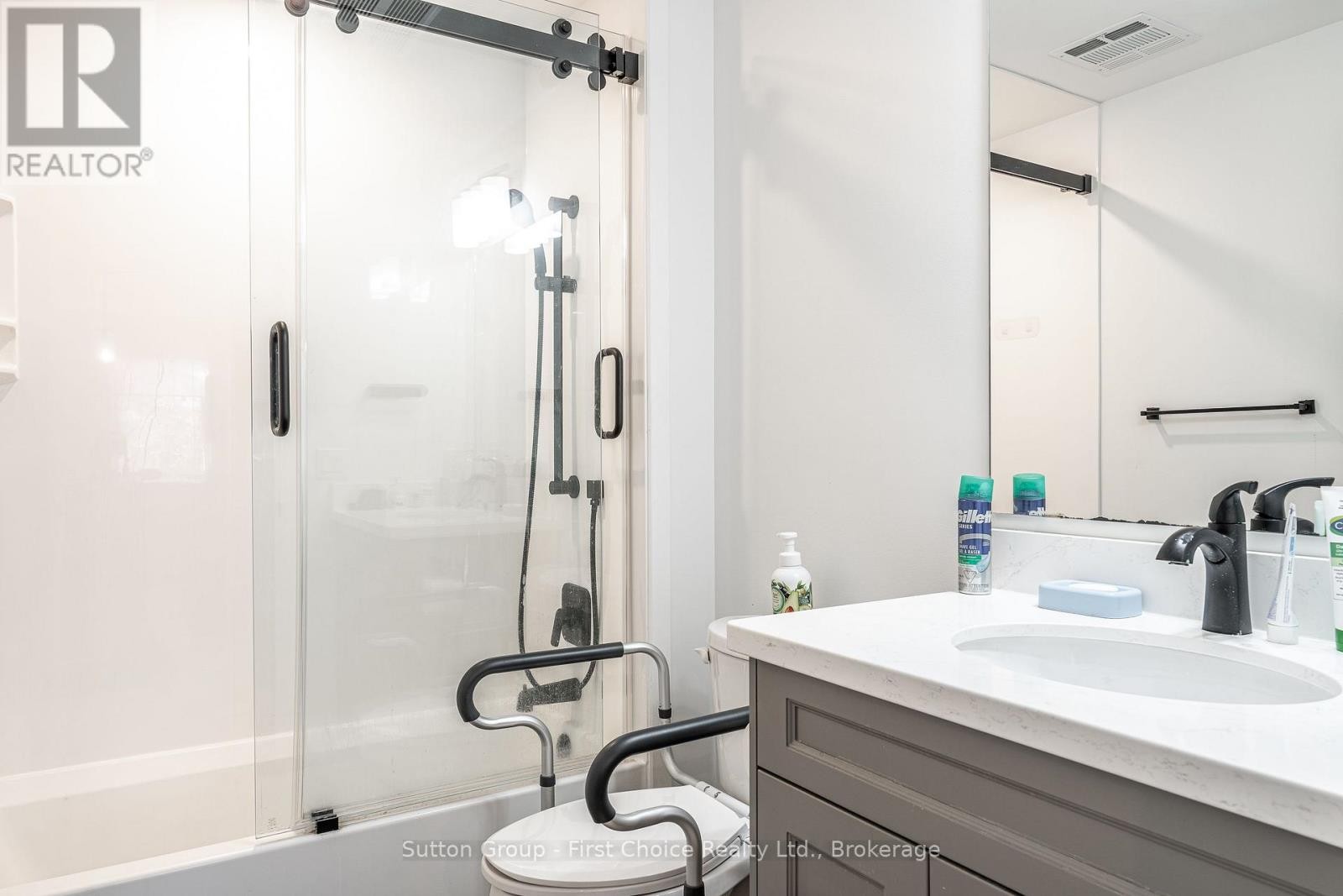 












201 - 100 GORDON STREET

,
Stratford,




Ontario
N5A7T8

