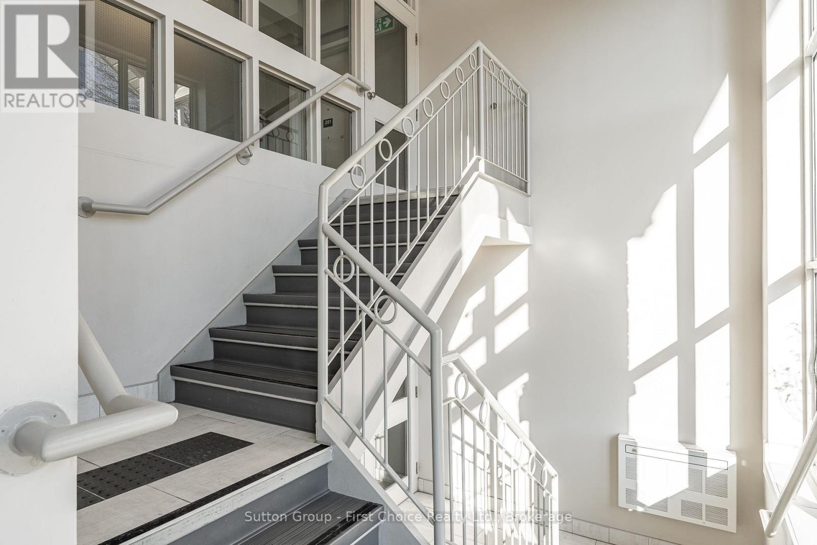 












201 - 100 GORDON STREET

,
Stratford,




Ontario
N5A7T8

