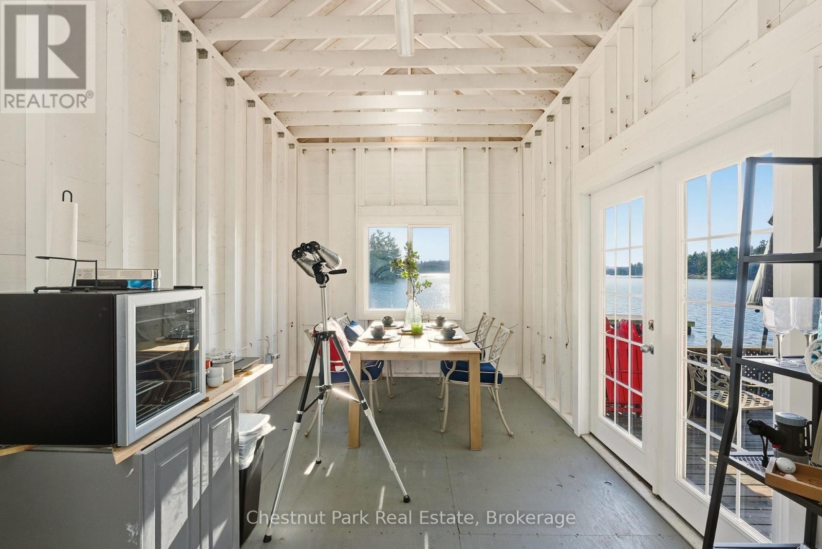 












2487 FALKENBURG ROAD

,
Muskoka Lakes (Watt),




Ontario
P0B1J0

