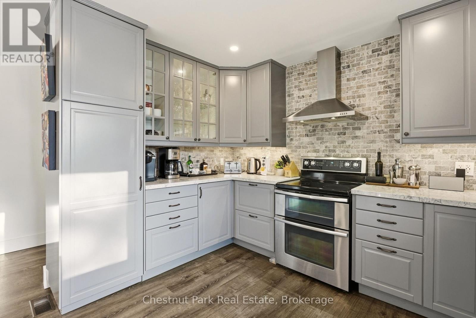 












2487 FALKENBURG ROAD

,
Muskoka Lakes (Watt),




Ontario
P0B1J0

