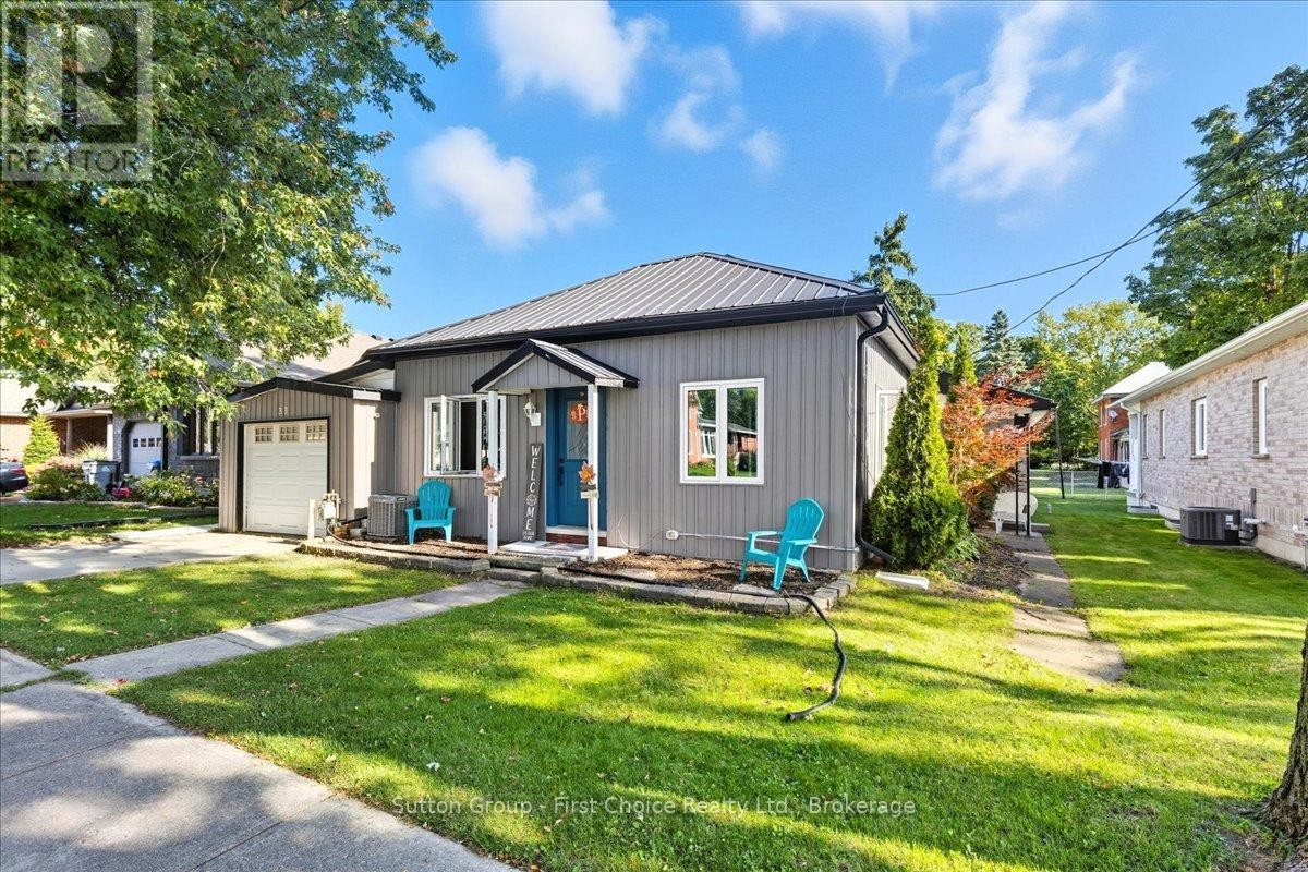 












33 VICTORIA STREET

,
West Perth (Mitchell),




Ontario
N0K1N0

