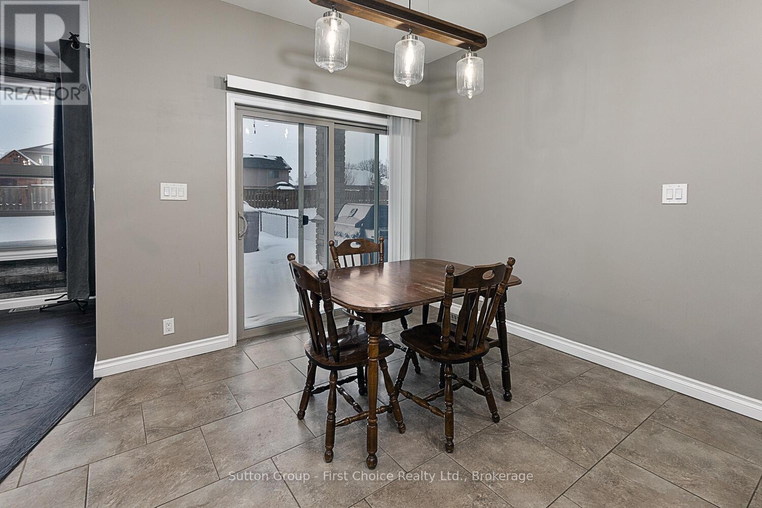 












70 KENTON STREET

,
West Perth (Mitchell),




Ontario
N0K1N0

