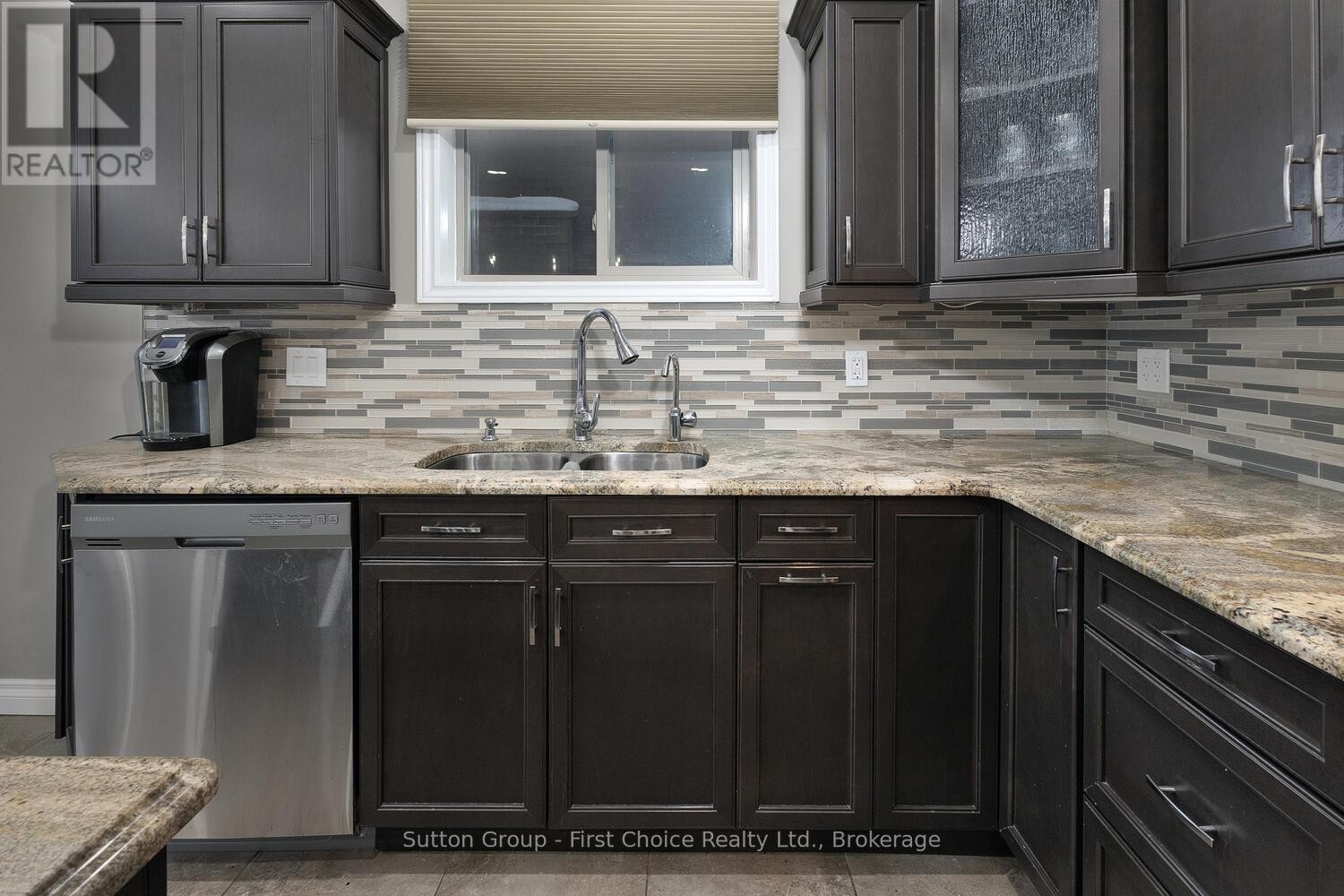 












70 KENTON STREET

,
West Perth (Mitchell),




Ontario
N0K1N0

