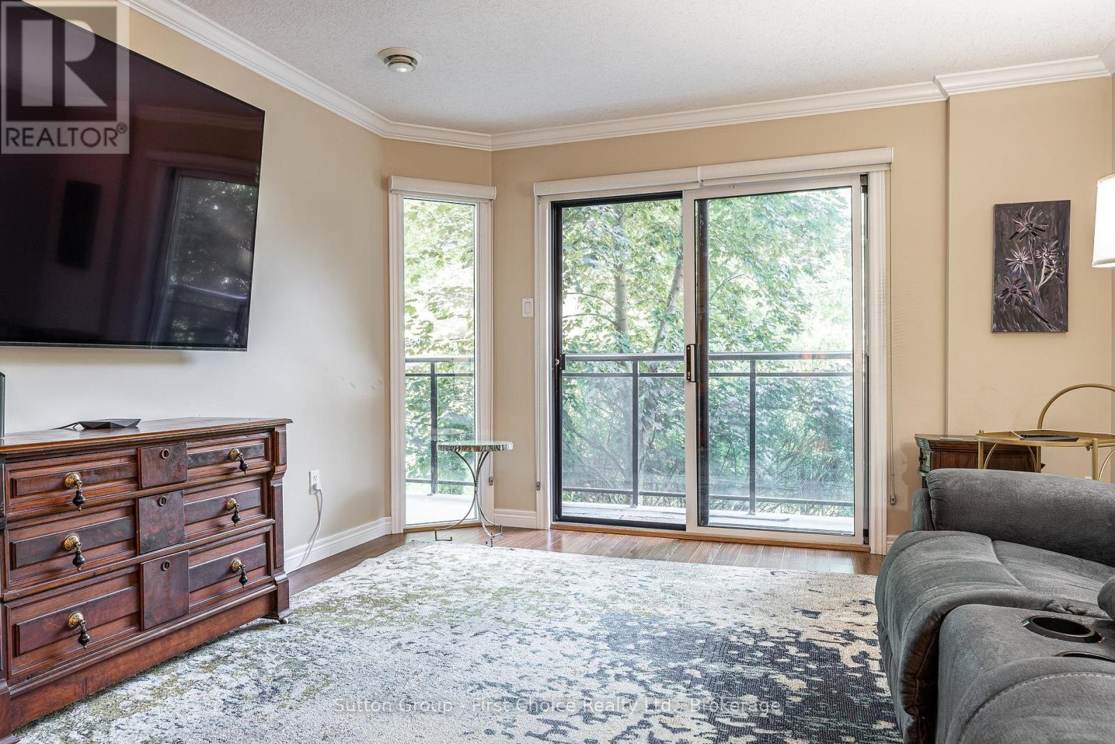 












206 - 160 ROMEO STREET

,
Stratford,




Ontario
N5A4S9

